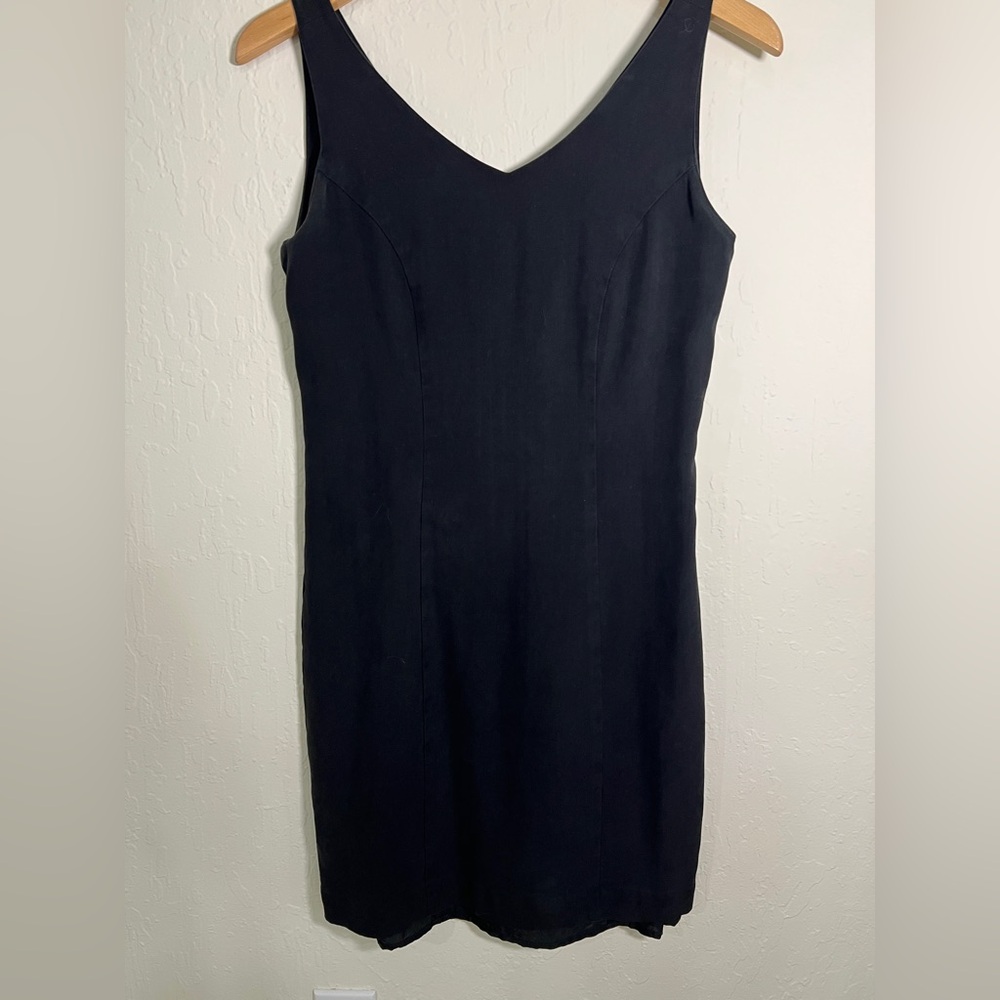 Tommy Bahama black silk sheath dress size 6